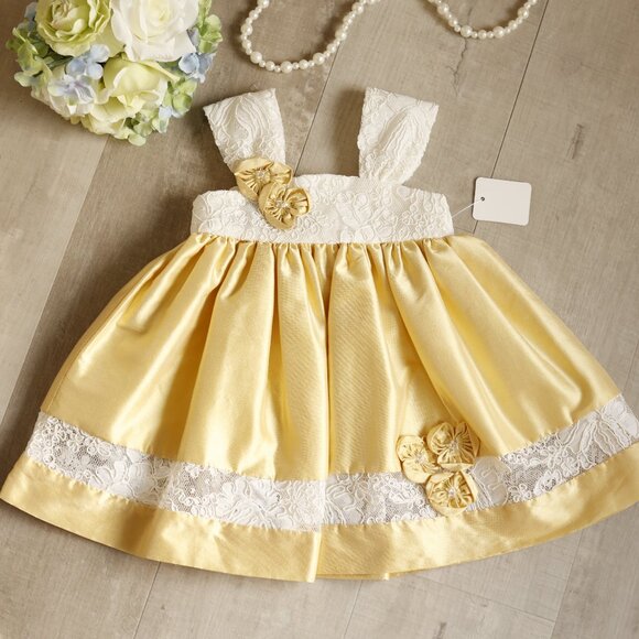 Golden Yellow Silk and Lace Flower Girl Dress Special Occasion 6 Months  LIKE NEW